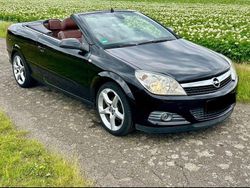 Schwarz Gebraucht 2008 Opel Astra Cabriolet Edition Cabrio | 2.200 € (Guter Preis)