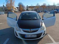 Weiß Gebraucht 2011 Opel Corsa Satellite Kleinwagen | 2.900 € (Fairer Preis)