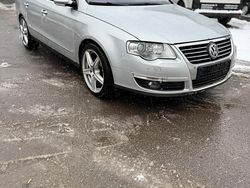 Silber Gebraucht 2006 VW Passat R Kombi | 2.400 € (Superpreis)