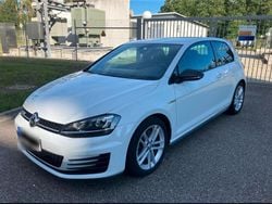 Weiß Gebraucht 2015 VW Golf GTD Coupé | 14.390 € (Fairer Preis)