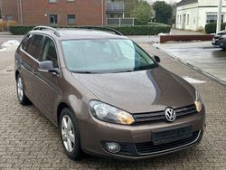 Braun Gebraucht 2012 VW Golf VI Style Kleinwagen | 4.799 € (Etwas zu teuer)