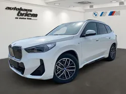 Alpinweiss iii Neu 2025 BMW iX1 M Sport SUV | 52.590 € (Guter Preis)
