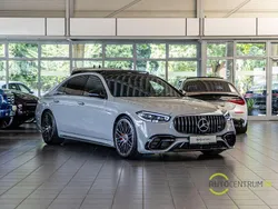 Grau Gebraucht 2023 Mercedes S63 AMG AMG Limousine | 214.490 €