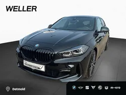 Black sapphire (schwarz) Gebraucht 2024 BMW 118 M Sport Kleinwagen | 35.950 € (Teuer)