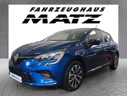 Blau Gebraucht 2022 Renault Clio V Evolution Kleinwagen | 14.875 € (Fairer Preis)