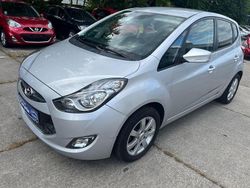 Grau Gebraucht 2011 Hyundai ix20 Kleinwagen | 9.450 € (Fairer Preis)