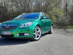 Grün Gebraucht 2025 Opel Insignia Kombi | 5.100 €