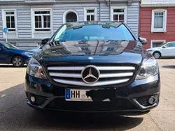 Schwarz Gebraucht 2014 Mercedes B180 Van / Kleinbus | 12.000 € (Guter Preis)