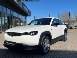 Weiß Gebraucht 2023 Mazda MX30 Prime-Line SUV | 16.290 € (Guter Preis)