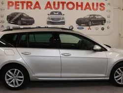Silber Gebraucht 2020 VW Golf VII Highline Kombi | 13.499 € (Guter Preis)