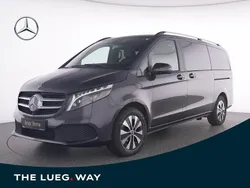 Grau Gebraucht 2024 Mercedes V300 Van / Kleinbus | 71.285 € (Fairer Preis)