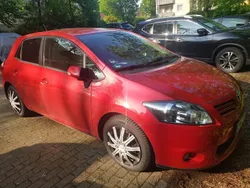 Rot Gebraucht 2011 Toyota Auris Kleinwagen | 6.500 € (Fairer Preis)