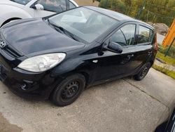 Schwarz Gebraucht 2012 Hyundai i20 Edition Limousine | 1.950 € (Guter Preis)