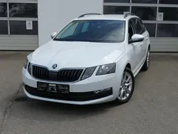 Moonweiss metallic Gebraucht 2020 Skoda Octavia Ambition Kombi | 16.290 € (Guter Preis)