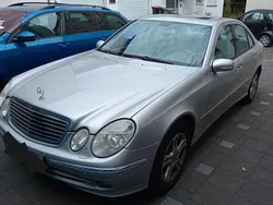 Silber Gebraucht 2005 Mercedes E350 Avantgarde Limousine | 6.999 € (Guter Preis)