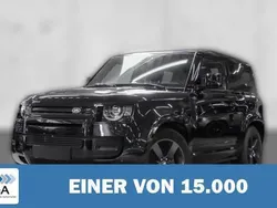 Schwarz metallic Gebraucht 2023 Land Rover Defender SE Dynamic SUV | 78.580 € (Teuer)