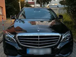 Schwarz Gebraucht 2016 Mercedes 220 Avantgarde Kombi | 15.500 €