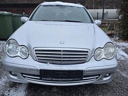 Silber Gebraucht 2007 Mercedes C180 Classic Kombi | 3.490 € (Fairer Preis)