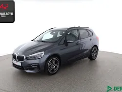 Grau Gebraucht 2022 BMW 220 Active Tourer Sport Line Van / Kleinbus | 27.880 € (Fairer Preis)