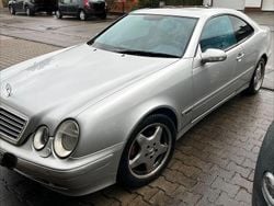 Silber Gebraucht 2002 Mercedes CLK230 Avantgarde | 1.900 € (Superpreis)