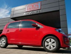 Rot Gebraucht 2018 VW up! move up! Kleinwagen | 6.490 € (Superpreis)
