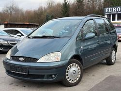 Grün Gebraucht 2003 Ford Galaxy Ambiente Van / Kleinbus | 3.990 €