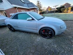 Silber Gebraucht 2005 Audi S4 Cabriolet Cabrio | 17.500 €