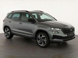 Graphite grau metallic Neu 2025 Skoda Karoq SportLine SUV | 40.595 € (Fairer Preis)