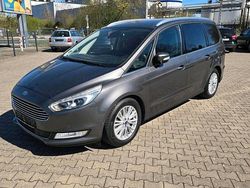 Grau Gebraucht 2016 Ford Galaxy Van / Kleinbus | 7.750 €