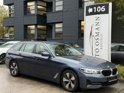Arctic race blue metallic Gebraucht 2023 BMW 520 Kombi | 32.950 € (Guter Preis)