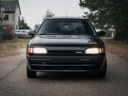 Schwarz Gebraucht 1991 Mazda 323 | 2.200 €