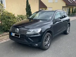 Schwarz Gebraucht 2015 VW Touareg Exclusive SUV | 25.950 € (Fairer Preis)