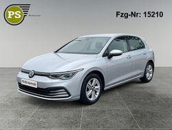 Silber Gebraucht 2022 VW Golf VIII Life Limousine | 14.980 € (Etwas zu teuer)