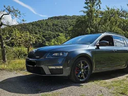 Grau Gebraucht 2017 Skoda Octavia RS Kombi | 18.900 € (Fairer Preis)