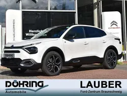 Perlmuttweiß Gebraucht 2023 Citroën e-C4 Shine Limousine | 26.840 € (Teuer)