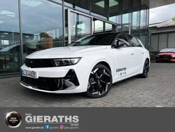 Arktis weiß Gebraucht 2023 Opel Astra GSe Limousine | 27.850 € (Guter Preis)