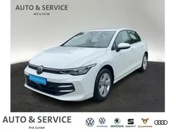 Weiß Gebraucht 2024 VW Golf VIII Life Limousine | 23.990 € (Fairer Preis)