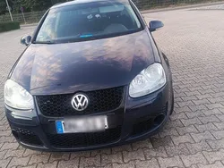 Andere außenfarben Gebraucht 2004 VW Golf V Kleinwagen | 2.400 € (Fairer Preis)