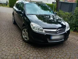 Schwarz Gebraucht 2007 Opel Astra Kombi | 2.900 € (Fairer Preis)