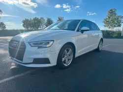 Gletscherweiß metallic Gebraucht 2020 Audi A3 Sportback Performance Limousine | 19.699 € (Guter Preis)