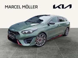 Grün Gebraucht 2022 Kia ProCeed GT Comfort Kleinwagen | 27.980 € (Etwas zu teuer)