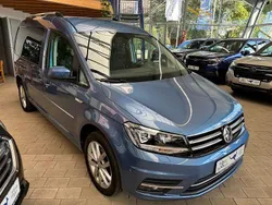 Blau Gebraucht 2019 VW Caddy Maxi Highline Van / Kleinbus | 29.600 €