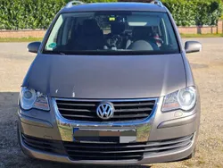 Grau Gebraucht 2009 VW Touran Conceptline Van / Kleinbus | 4.000 € (Fairer Preis)