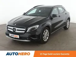 Schwarz Gebraucht 2015 Mercedes GLA200 SUV | 20.190 € (Fairer Preis)