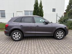 Grau Gebraucht 2011 Audi Q5 Comfort SUV | 13.000 € (Fairer Preis)