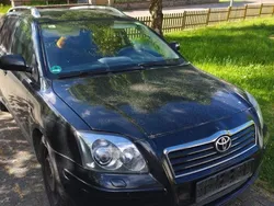 Schwarz Gebraucht 2005 Toyota Avensis Sol Kombi | 1.400 € (Fairer Preis)
