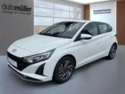 Weiß Gebraucht 2024 Hyundai i20 Trend Limousine | 18.822 € (Fairer Preis)