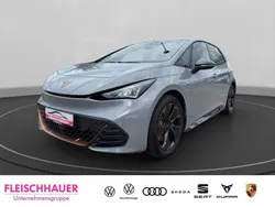 Grau Gebraucht 2023 Cupra Born e-Boost Kleinwagen | 27.990 € (Guter Preis)