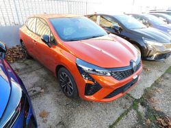 Orange Neu 2025 Renault Clio V Techno Limousine | 21.490 € (Fairer Preis)