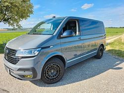 Grau Gebraucht 2021 VW Multivan Van | 52.499 €